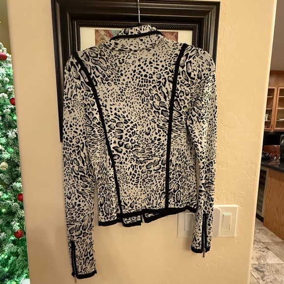 Cache snow leopard asymmetrical vintage NWOT Leopard Black And White Sz S Jacket - Picture 4 of 6
